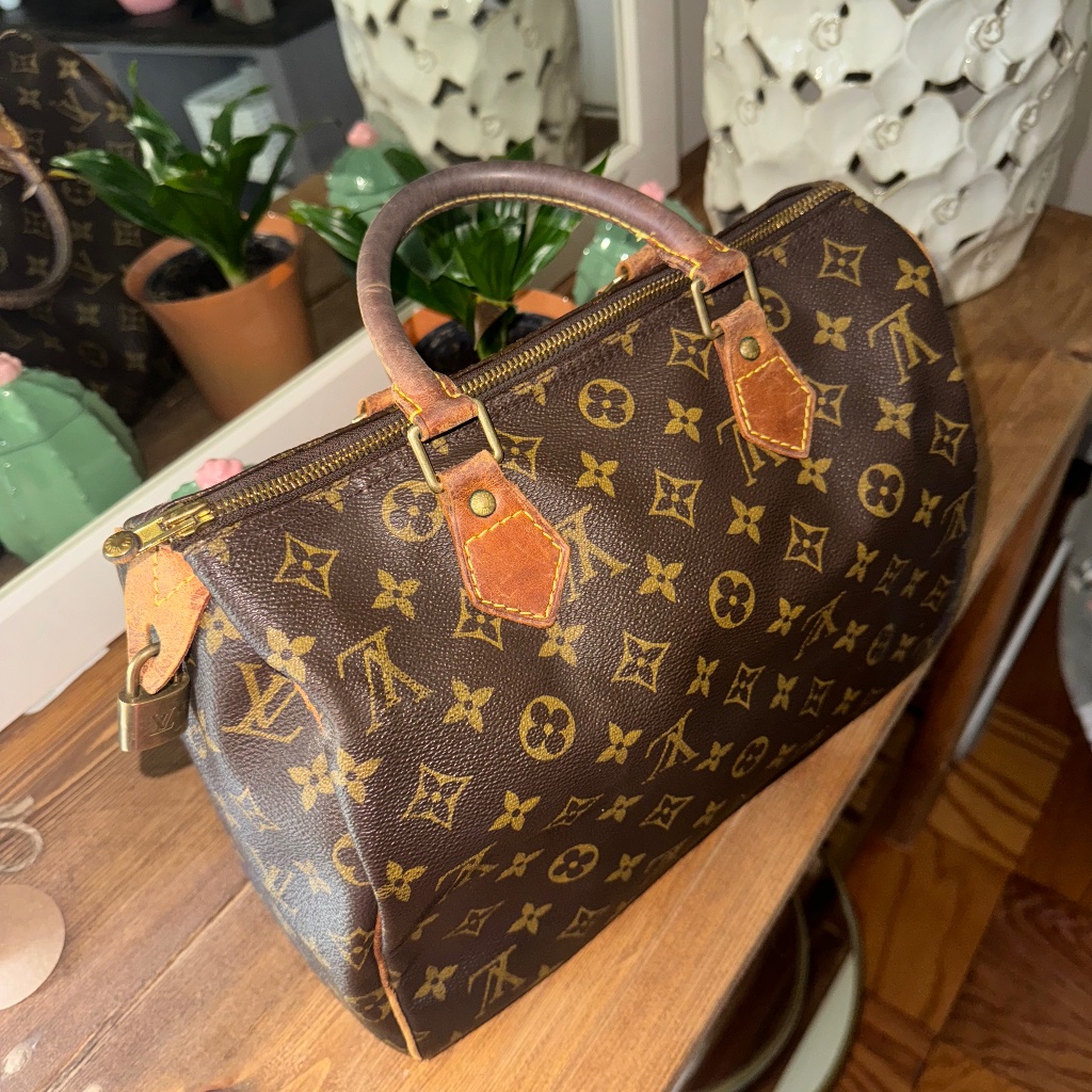 Mint Condition Vintage Speedy 30 Mint Condition Vintage Speedy 30